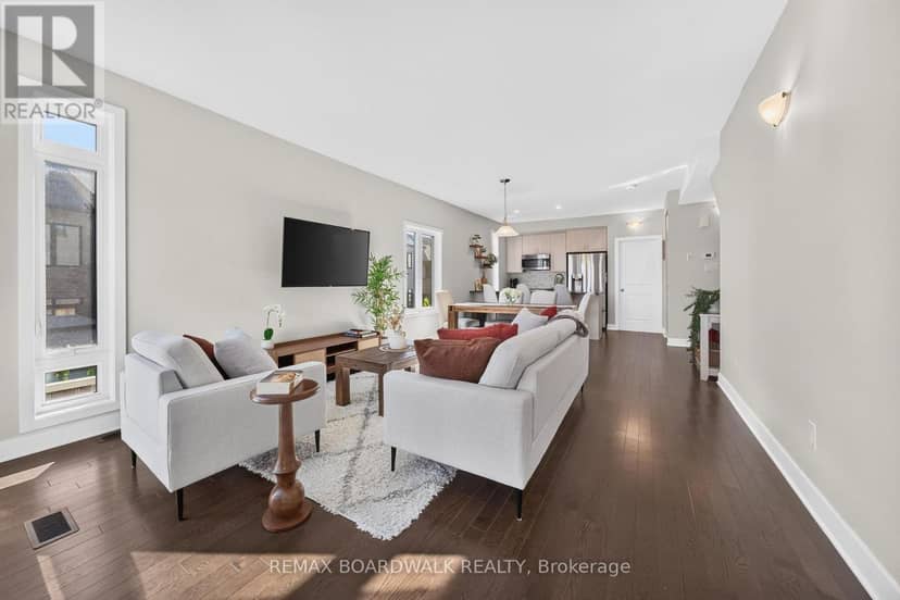 58 - 531 Crescendo Private — photo 9 of 40