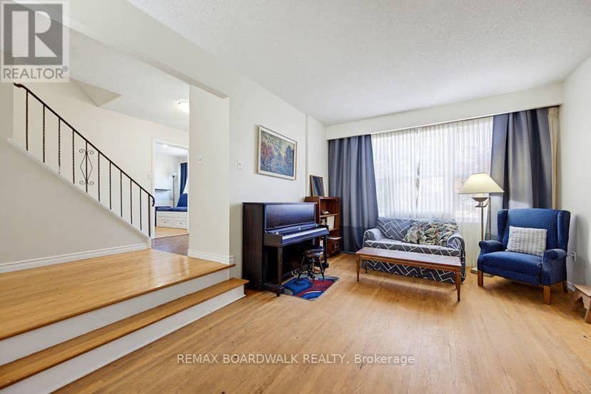 29 Southpark Drive — photo 9 of 40