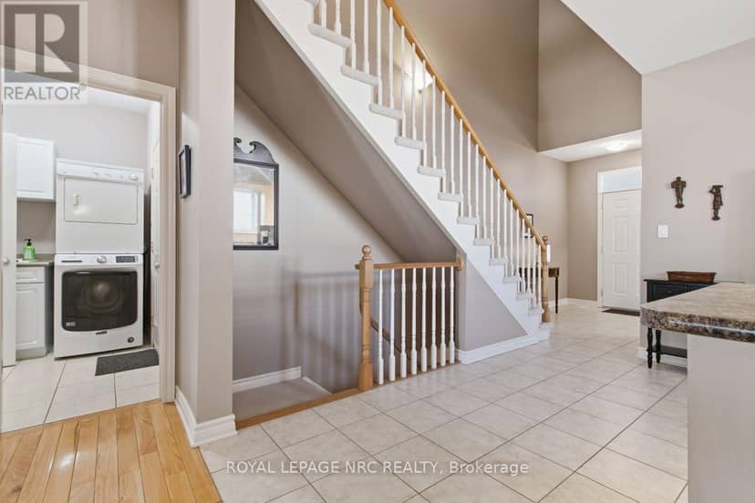 8142 Costabile Drive — photo 13 of 40