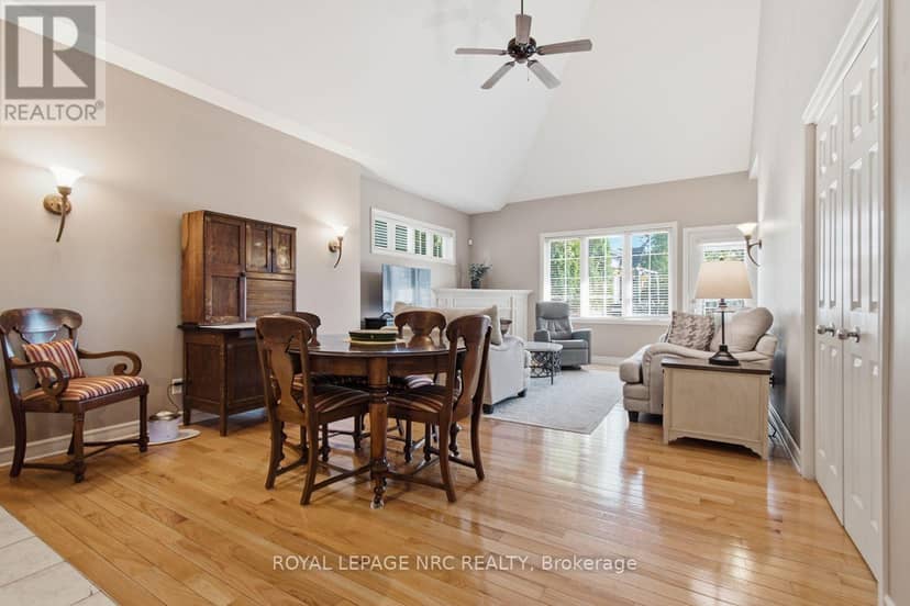 8142 Costabile Drive — photo 17 of 40