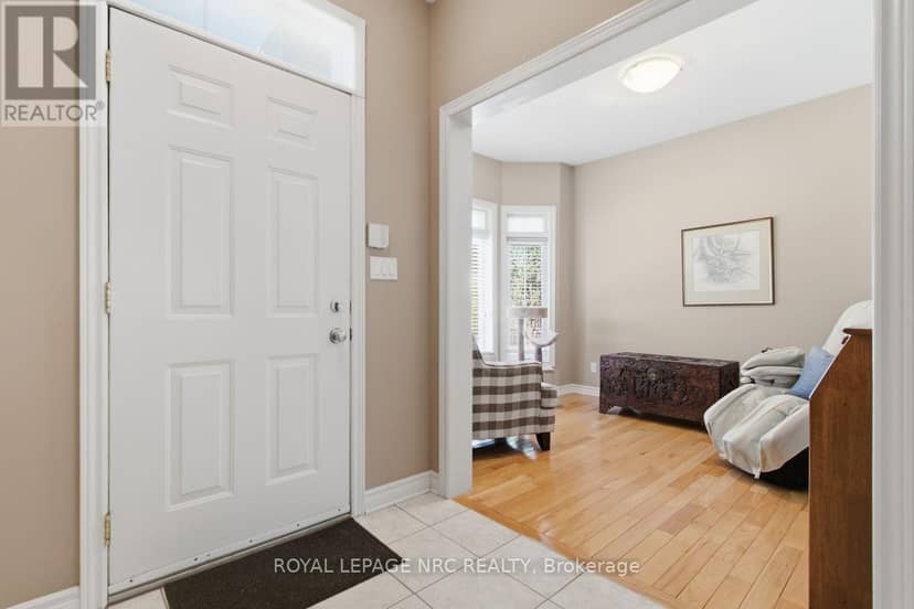 8142 Costabile Drive, Niagara Falls, photo 7