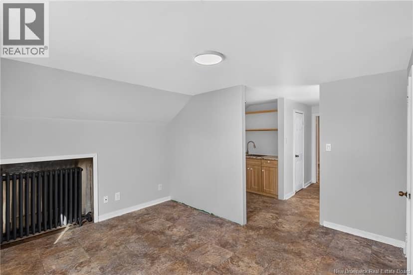 28 Dufferin Street — photo 27 of 37