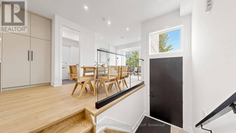 22 Verwood Avenue, Toronto, photo 5