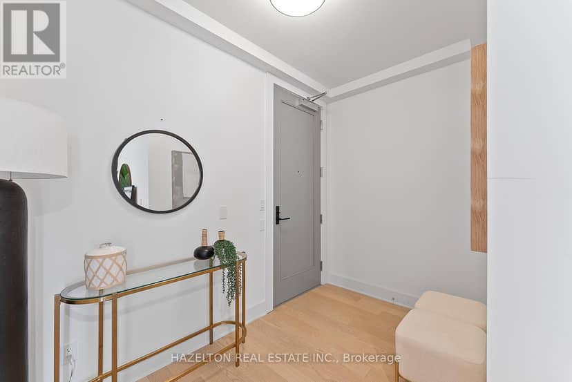 302 - 128 Pears Avenue — photo 14 of 33