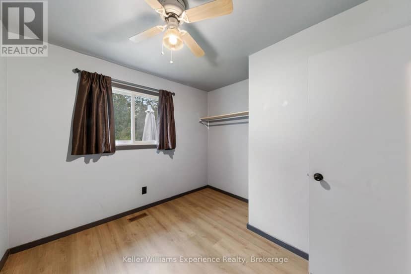 706 Simcoe Avenue — photo 17 of 40