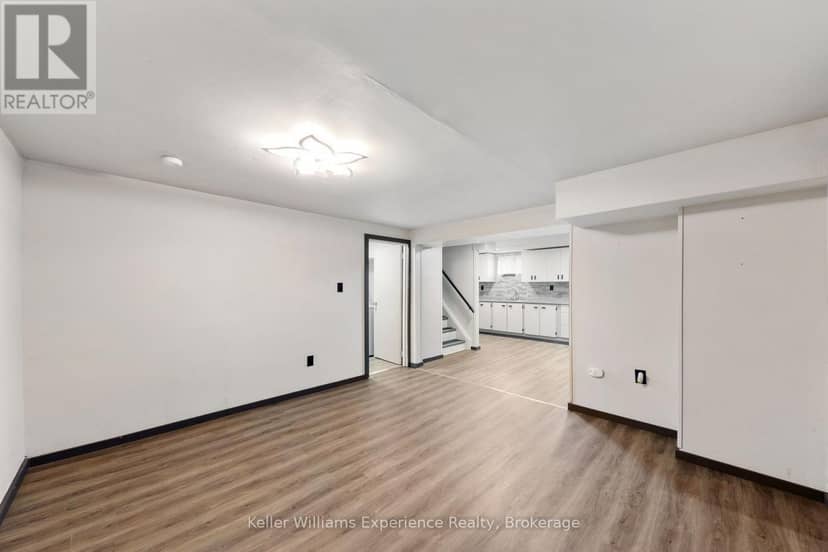 706 Simcoe Avenue — photo 29 of 40
