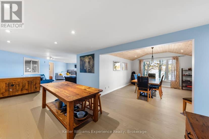 21 Lakeview Crescent — photo 14 of 40