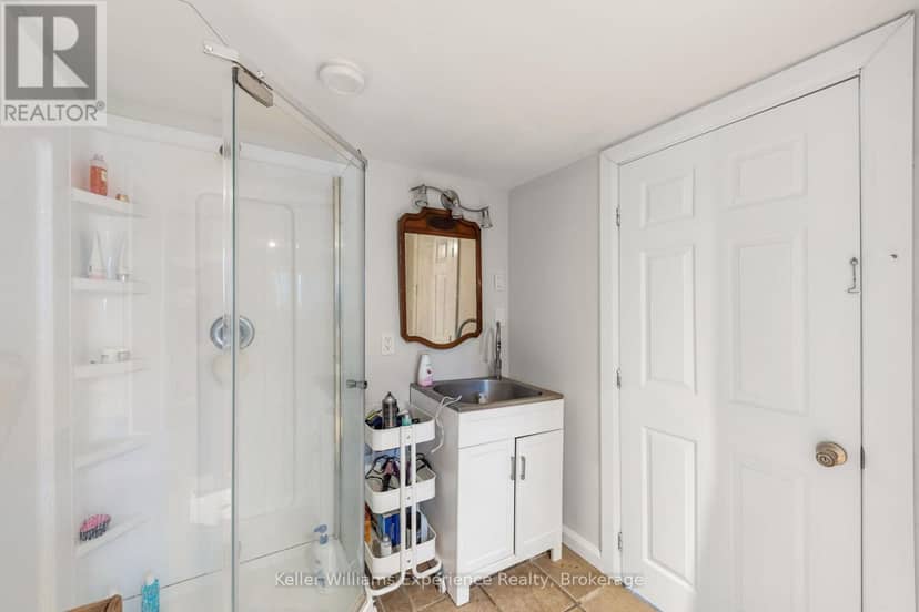 21 Lakeview Crescent — photo 29 of 40