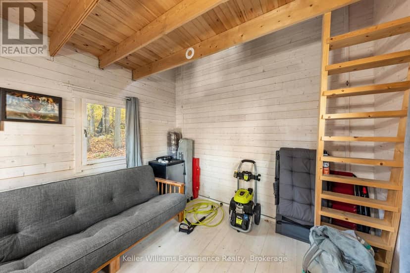 21 Lakeview Crescent — photo 35 of 40