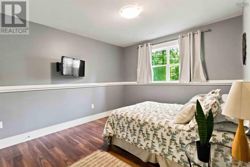 67 Glencairn Avenue — photo 33 of 40