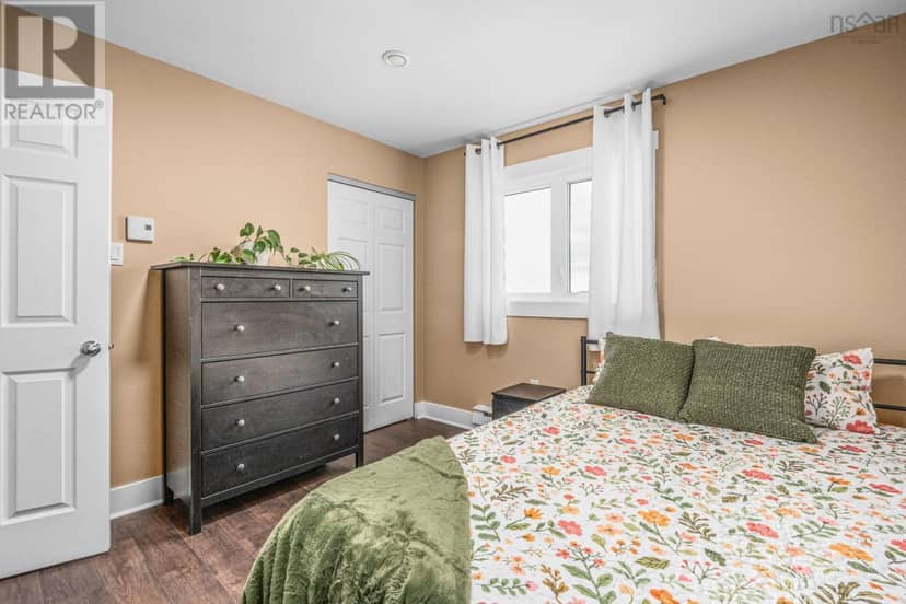 96 Regal Road — photo 17 of 38