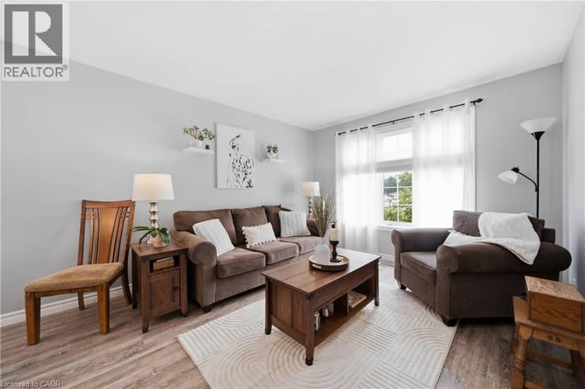 79 BEAVERBROOK Crescent — photo 14 of 40