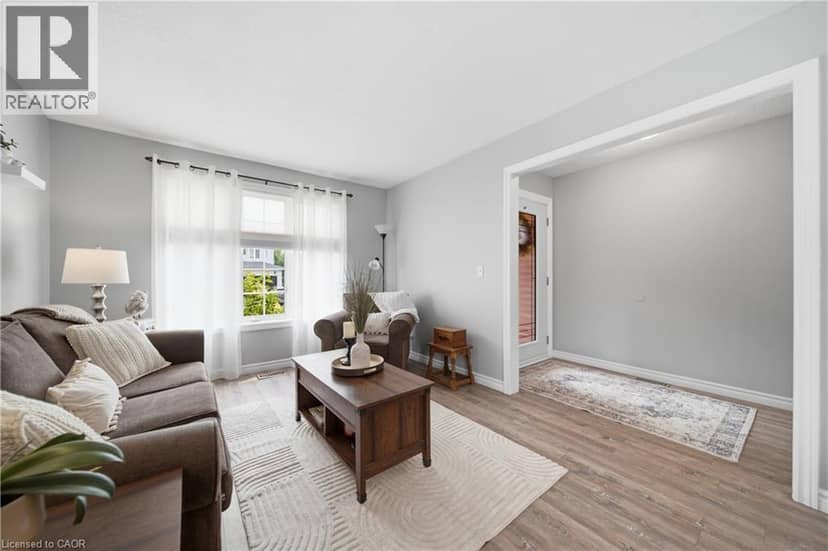 79 BEAVERBROOK Crescent — photo 15 of 40