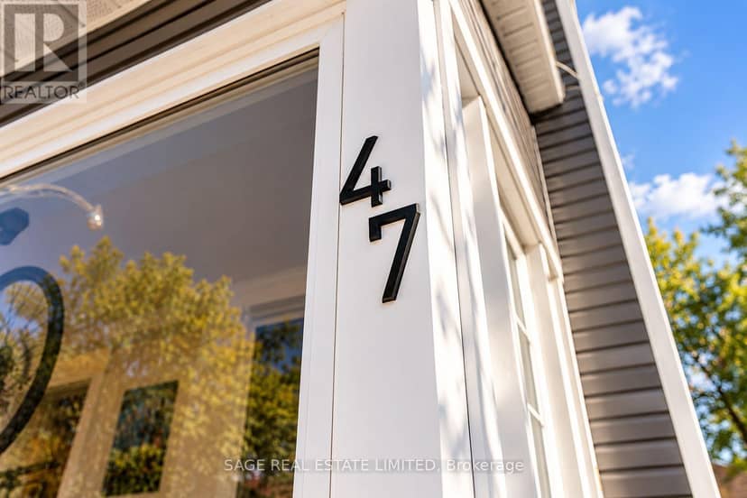 47 Jones Avenue, Toronto, photo 2