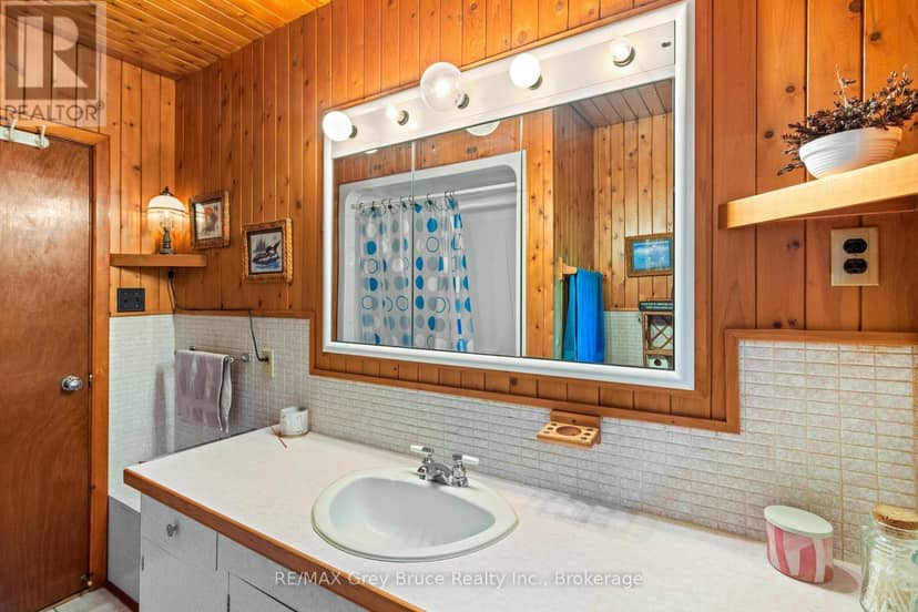 948 Dorcas Bay Road — photo 21 of 40