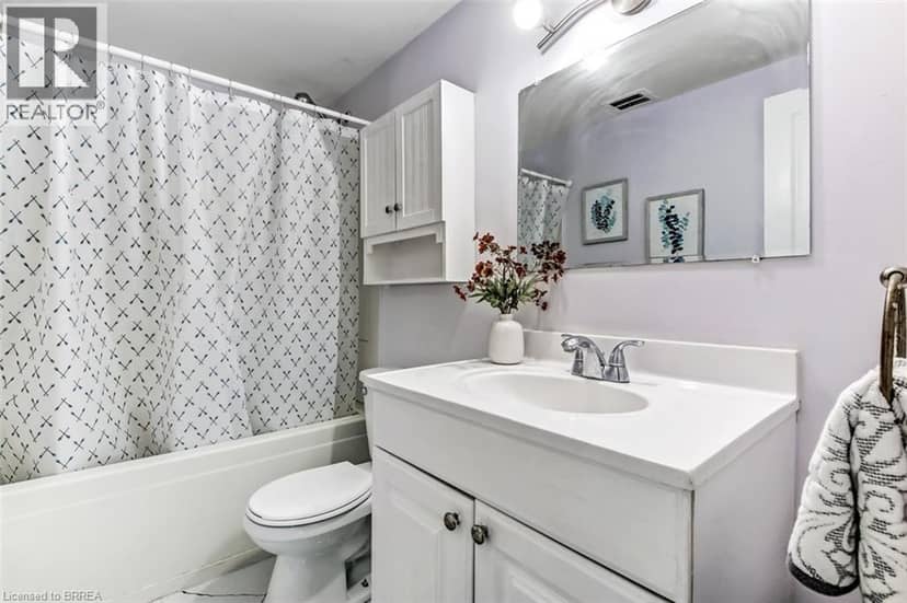 51 METCALFE Crescent Unit# D — photo 11 of 17