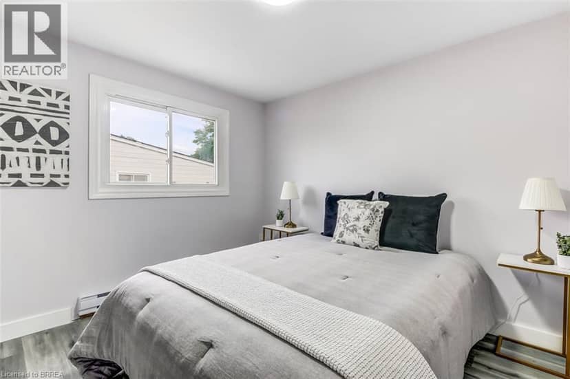 51 METCALFE Crescent Unit# D — photo 12 of 17
