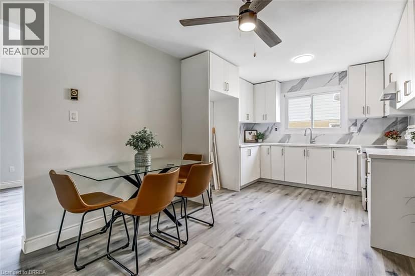 51 METCALFE Crescent Unit# D — photo 5 of 17