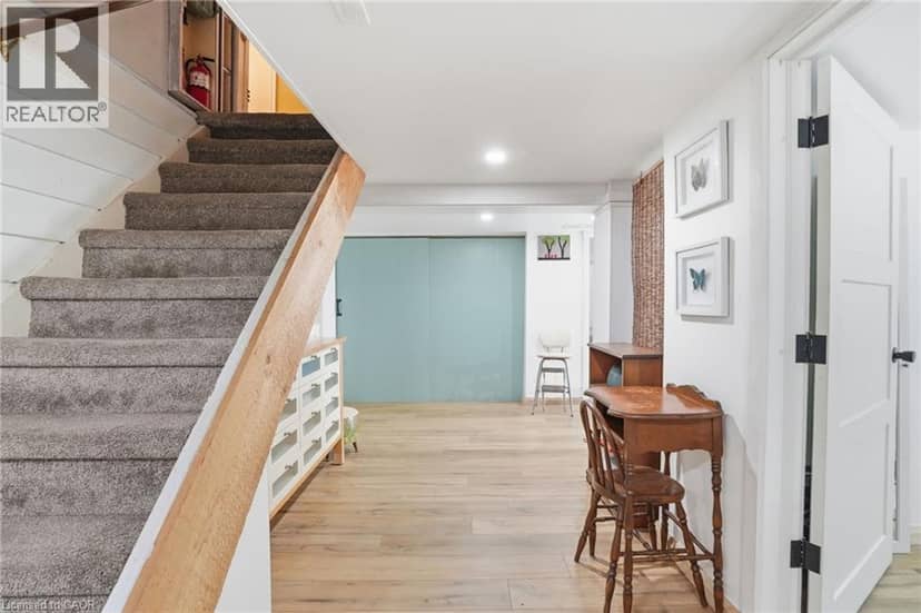 19 VICTORIA Street — photo 30 of 40