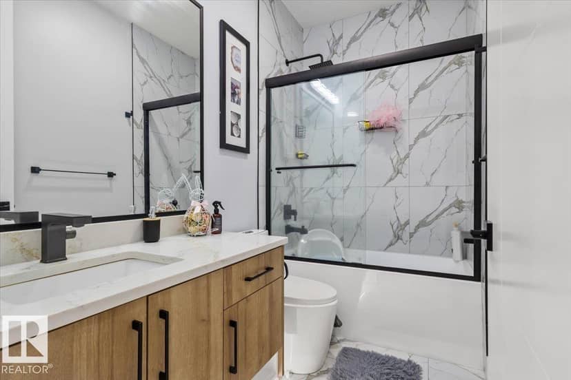 6903 169 AV NW — photo 12 of 40