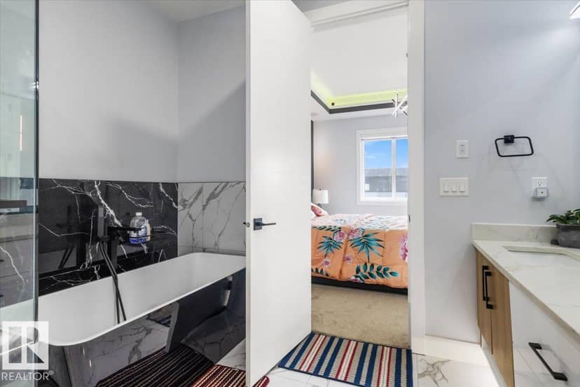 6903 169 AV NW — photo 33 of 40
