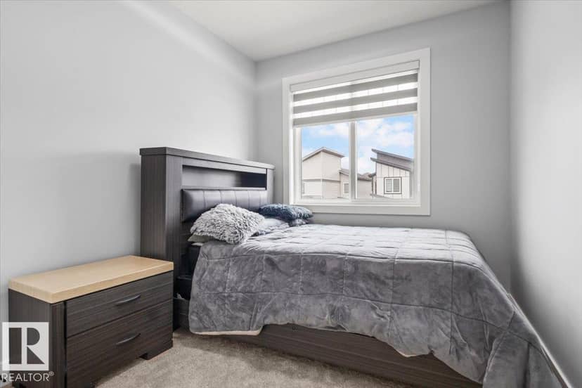 6903 169 AV NW — photo 39 of 40