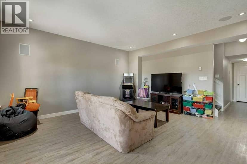1233 Hillcrest Manor Estates — photo 30 of 40