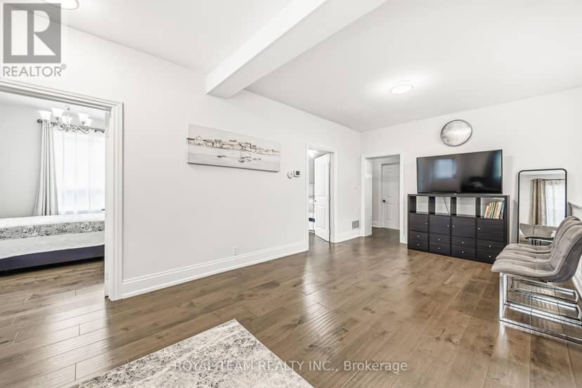 106 Centre Street — photo 10 of 33