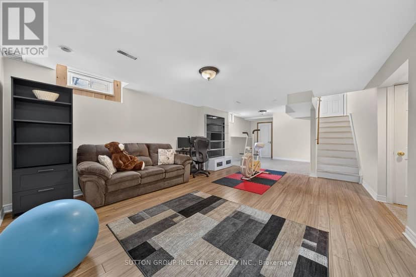 850 Leslie Drive — photo 16 of 21