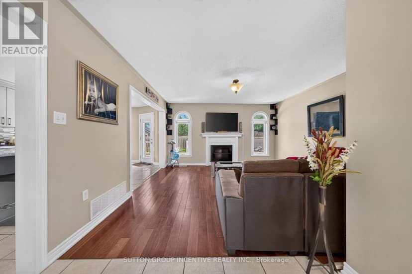 850 Leslie Drive, Innisfil, photo 3