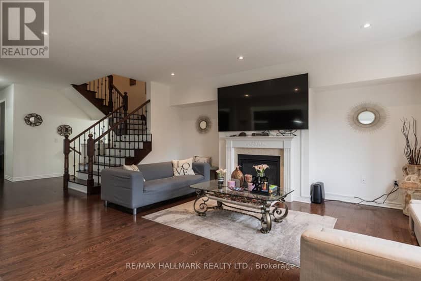 278 Sharon Creek Drive — photo 18 of 40