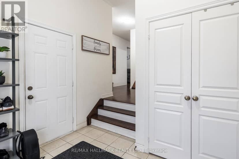 278 Sharon Creek Drive, East Gwillimbury, photo 4