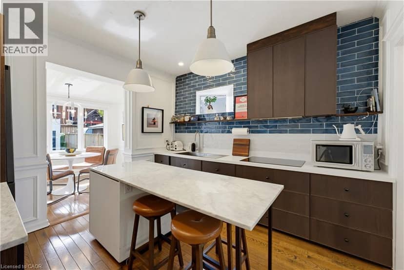 89 ALLEN Street W — photo 10 of 40