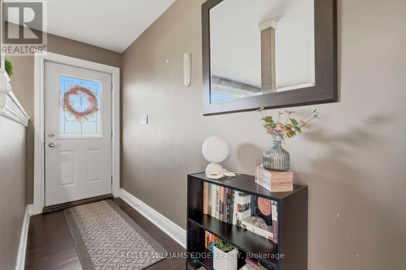 660 Wickens Avenue, Burlington, photo 3