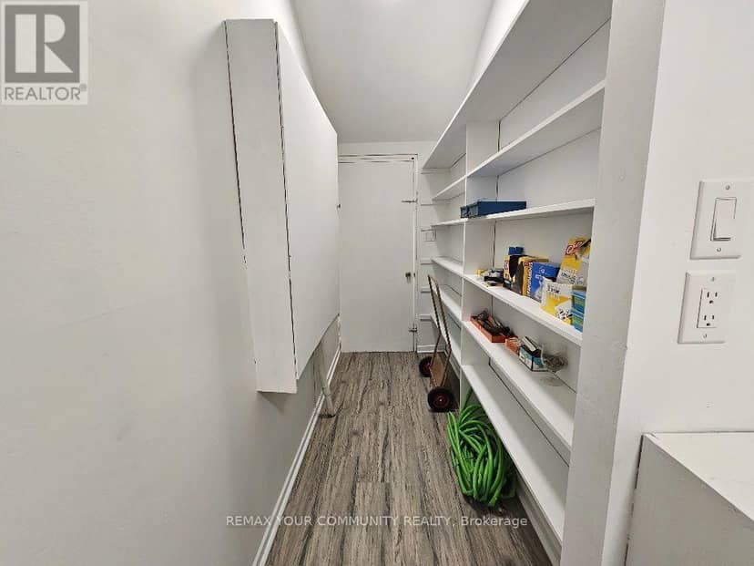 161 - 70 Driftwood Avenue — photo 19 of 21