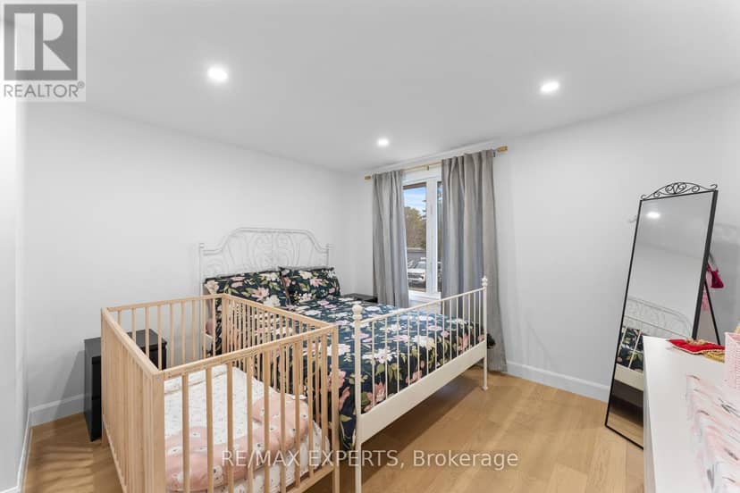 142 King Street E — photo 10 of 40