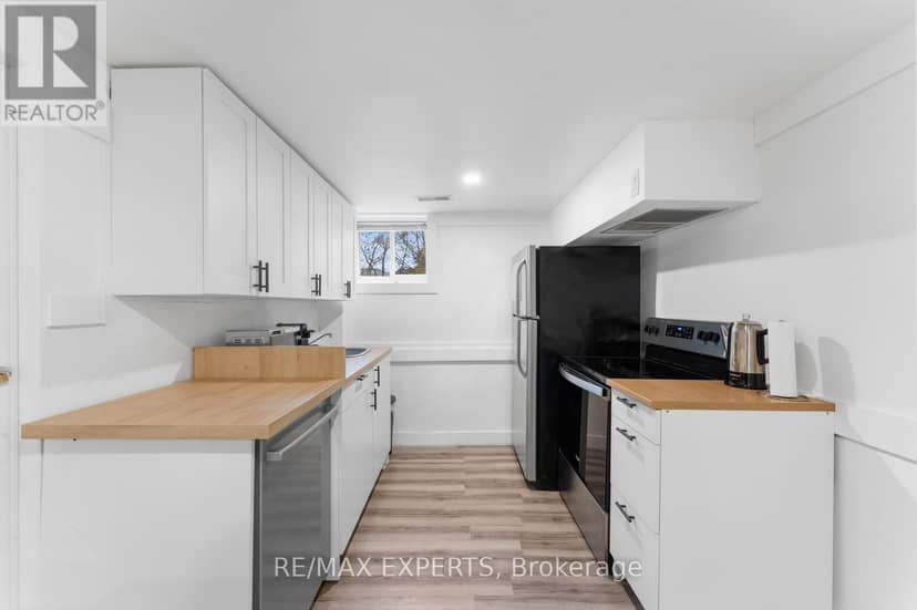 142 King Street E — photo 19 of 40