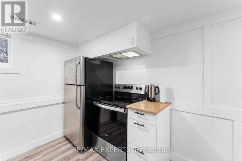 142 King Street E — photo 21 of 40