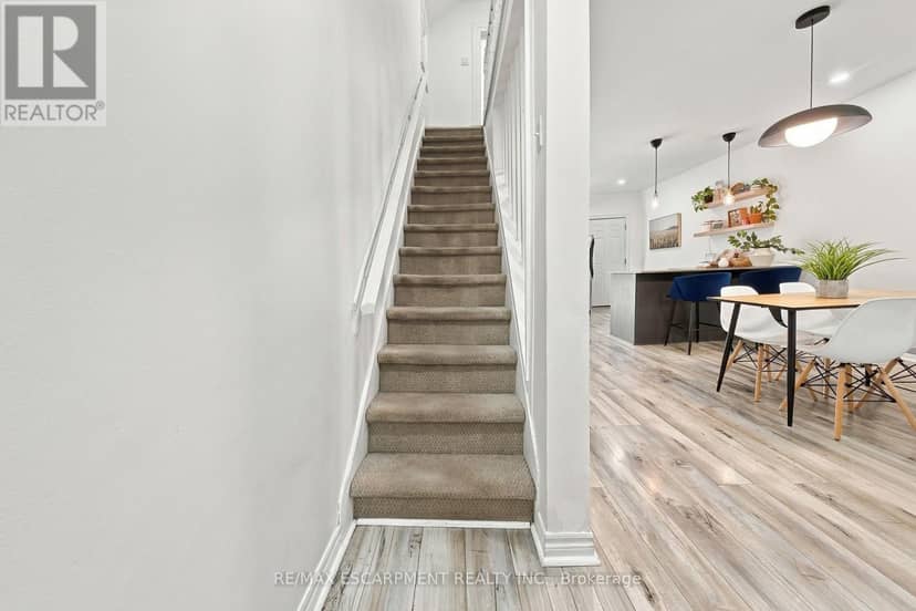 48 Francis Street — photo 18 of 30