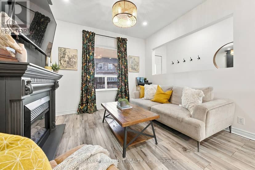 48 Francis Street — photo 9 of 30