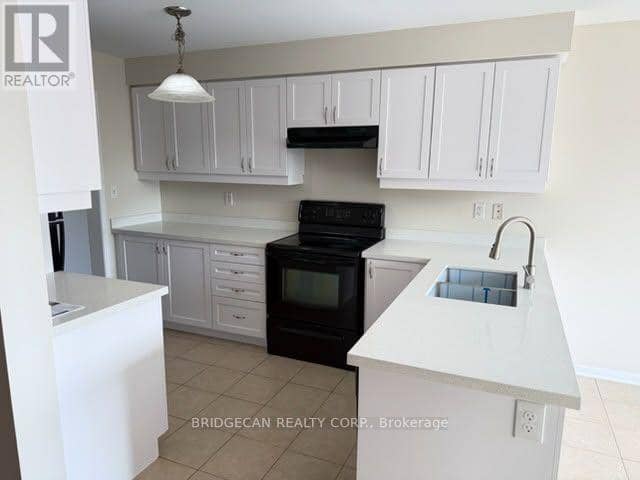 50 Emick Drive, Hamilton, photo 3