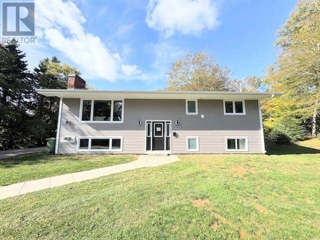 123 Parkside Drive, Charlottetown, photo 2
