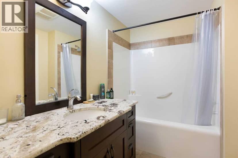 2134 3 Avenue NW — photo 27 of 31