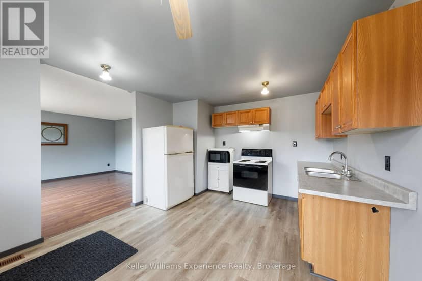 706 Simcoe Avenue, Tay, photo 8