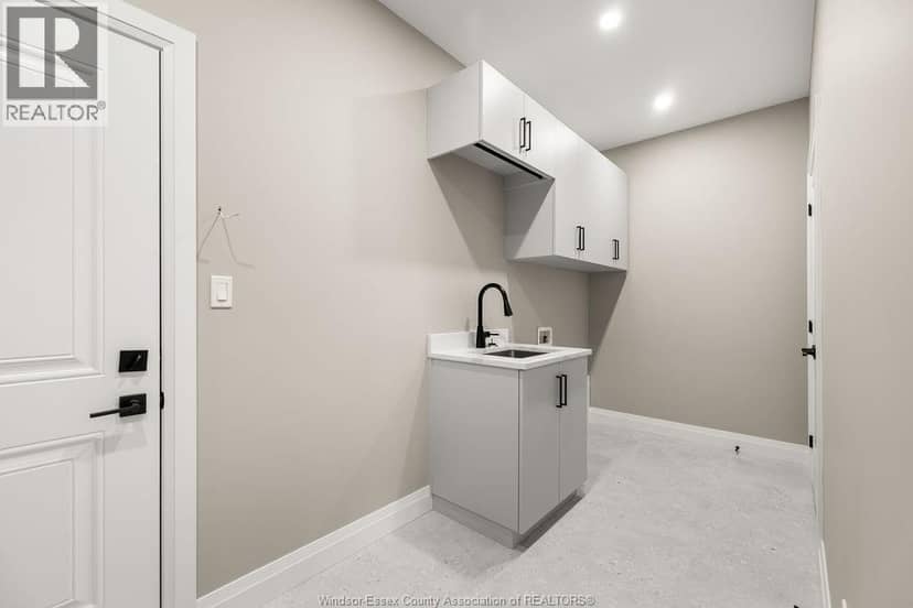 8040 Meo Boulevard — photo 16 of 36