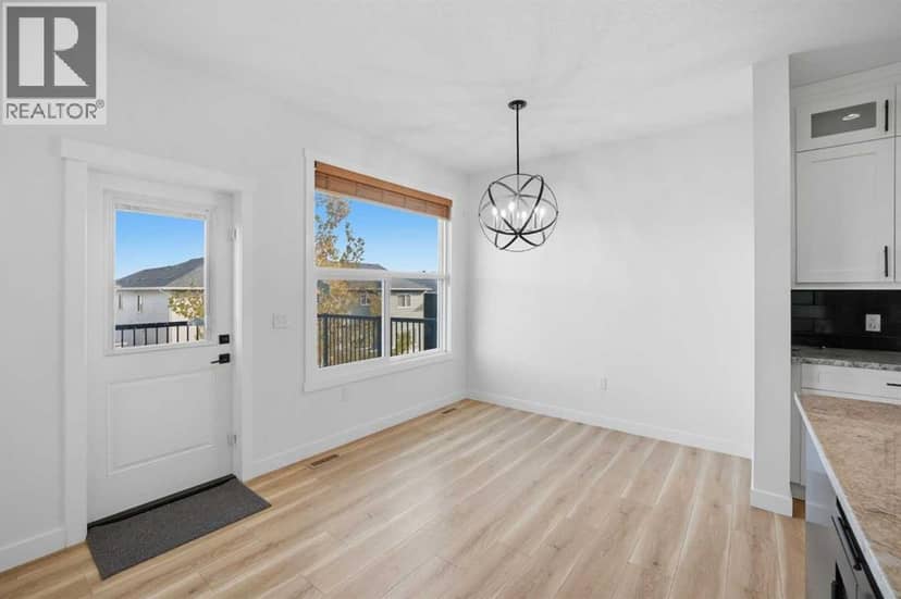 110 Baysprings Gardens SW — photo 17 of 40
