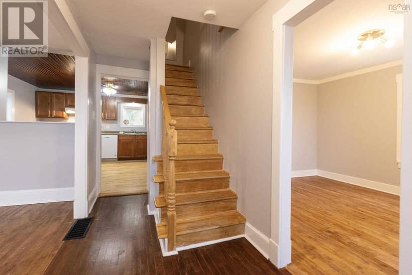 56 Victoria Street — photo 19 of 40