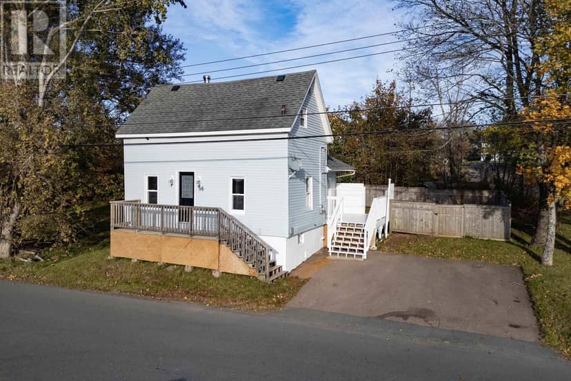 56 Victoria Street, Springhill, photo 2