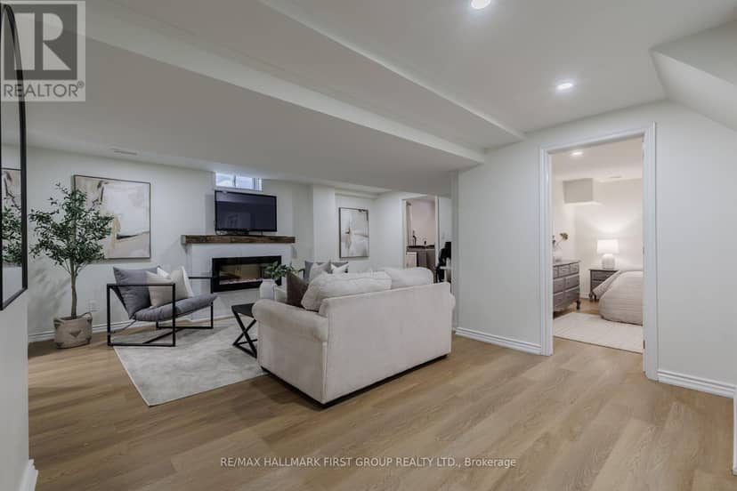 148 Sandringham Drive — photo 33 of 40