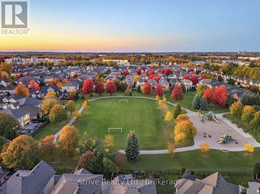 36 Serene Court, Whitby, photo 3
